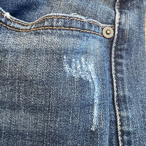 Banana Republic Girlfriend Jeans - 29 - Picture 4 of 8